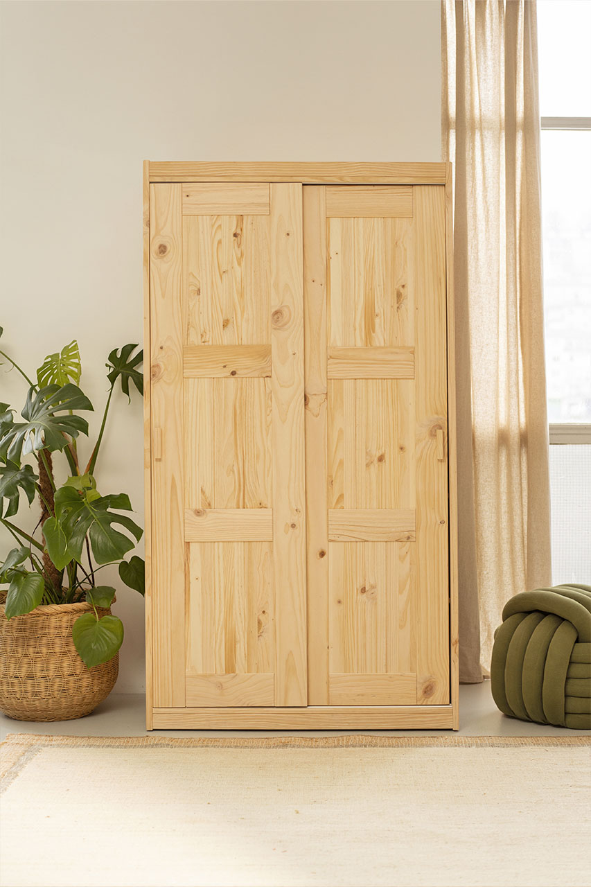 Imagen de ambiente 1 para:Armario con puertas correderas de madera maciza de pino